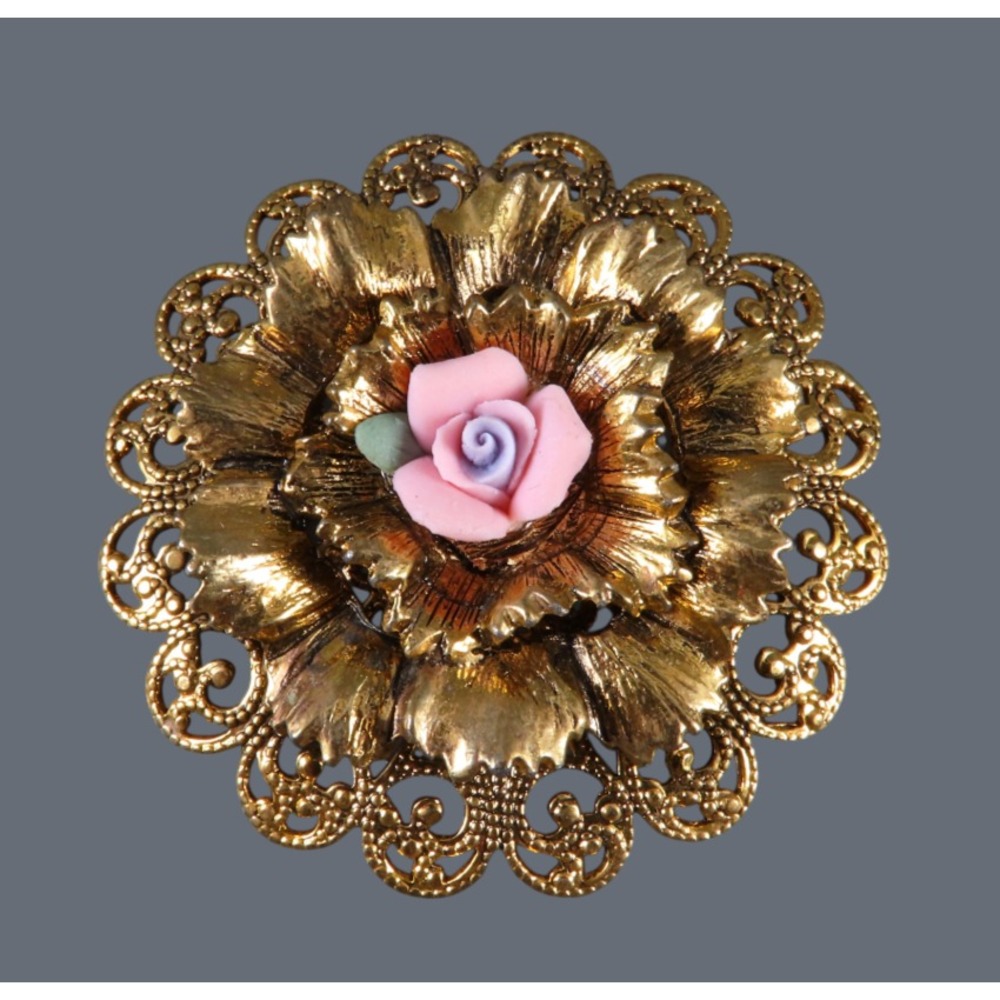 Vintage TACOA GOLD TONE BROOCH PIN Filigree Flower PINK PORCELAIN ROSE CENTER